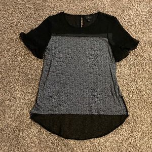 Worthington Short Sleeve Black and White Top